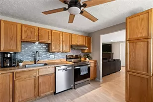 144 Stratmore St, Park Layne, OH 45344 - Photo 7