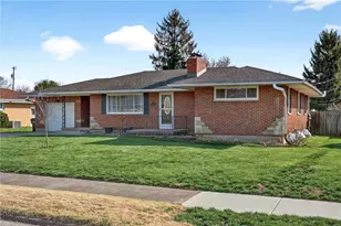 805 N Monroe Dr, Xenia, OH 45385 - Photo 3