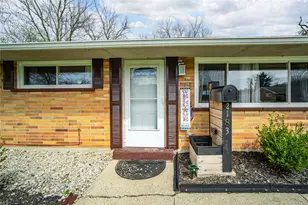 2183 Los Arrow Dr, Miami Township, OH 45439 - Photo 5