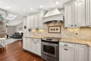 528 Manorside Ct, Washington Twp, OH 45459 - Photo 23