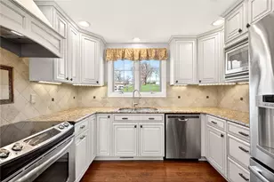 528 Manorside Ct, Washington Twp, OH 45459 - Photo 21