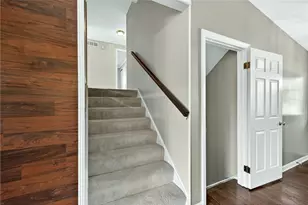 528 Manorside Ct, Washington Twp, OH 45459 - Photo 9