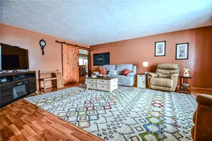 737 Honeysuckle Dr, Greenville Twp, OH 45331 - Photo 9