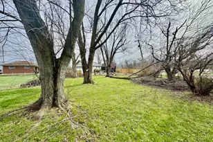 4733 Curtis Dr, Springfield, OH 45503 - Photo 5