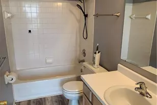 3946 W Summit Ridge Dr, Beavercreek, OH 45430 - Photo 15