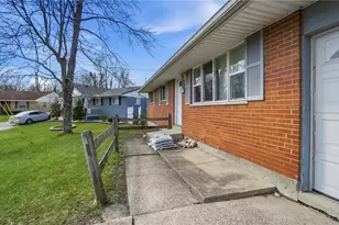 998 Goodhue Cir, Forest Park, OH 45240 - Photo 5