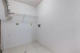 6660 Wareham Ct, Centerville, OH 45459 - Photo 11