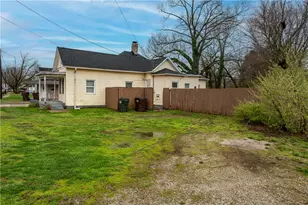 203 S 1st St, Trenton, OH 45067 - Photo 13