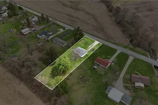 1166 W Sparrow Rd, Green Twp, OH 45502 - Photo 3