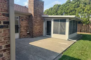 7554 Roselake Dr, Butler Twp, OH 45414 - Photo 9