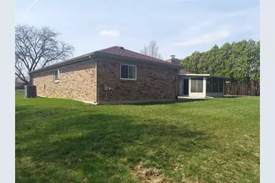 7554 Roselake Drive, Butler Twp, OH 45414 - Photo 5