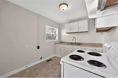 4075 Middlehurst Lane, Dayton, OH 45406 - Photo 11