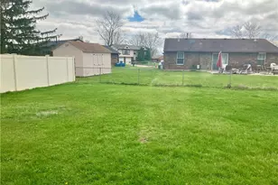 6240 Beacon Tree Ct, Huber Heights, OH 45424 - Photo 15