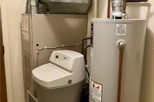 6240 Beacon Tree Ct, Huber Heights, OH 45424 - Photo 13