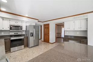 3473 Fairwood Dr, Beavercreek, OH 45432 - Photo 19