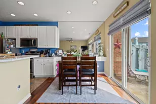 9252 Great Lakes Cir, Washington Twp, OH 45458 - Photo 11