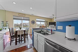 9252 Great Lakes Cir, Washington Twp, OH 45458 - Photo 19