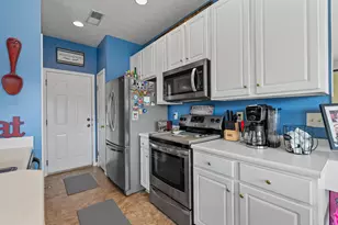 9252 Great Lakes Cir, Washington Twp, OH 45458 - Photo 15