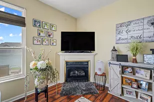 9252 Great Lakes Cir, Washington Twp, OH 45458 - Photo 7