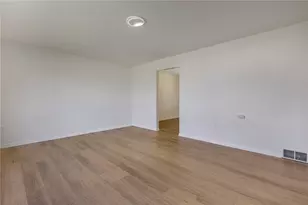 435 Blackstone Dr, Washington Twp, OH 45459 - Photo 9