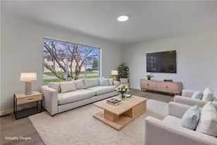 435 Blackstone Dr, Washington Twp, OH 45459 - Photo 7