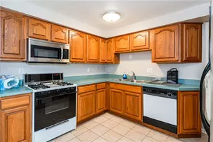 6501 Stonehurst Dr, Huber Heights, OH 45424 - Photo 15