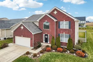 4076 Spicebush Dr, Tipp City, OH 45371 - Photo 3