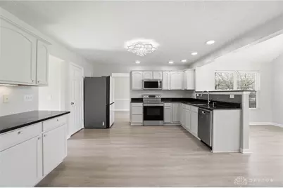 6809 Wintergreen Place, Dayton, OH 45424 - Photo 13