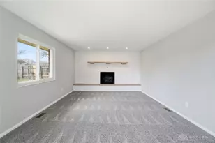 2724 Hazelbrook Dr, Butler Twp, OH 45414 - Photo 25