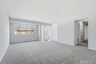 2724 Hazelbrook Dr, Butler Twp, OH 45414 - Photo 9