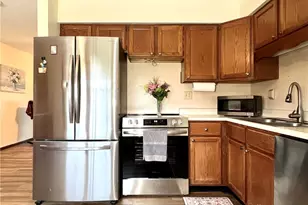 108 Connie Cir, Eaton, OH 45320 - Photo 3