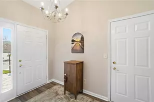 1427 Weatherfield Ct, Centerville, OH 45459 - Photo 9