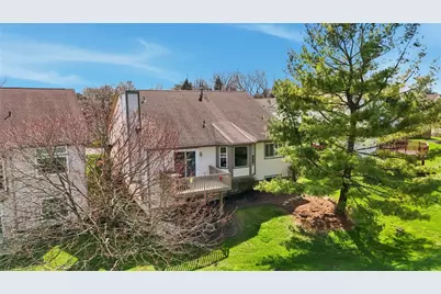 1427 Weatherfield Court, Centerville, OH 45459 - Photo 3