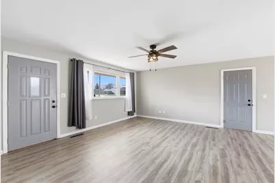 1301 Flowerdale Avenue, Dayton, OH 45429 - Photo 7