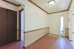 2054 Washington Creek Ln, Washington Twp, OH 45458 - Photo 3