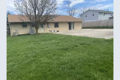 192 Golfwood Drive, West Carrollton, OH 45449 - Photo 9