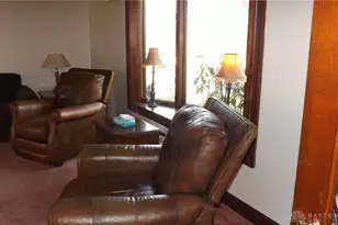 801 Crestmont Dr, Riverside, OH 45431 - Photo 15