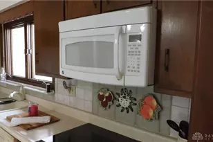 801 Crestmont Dr, Riverside, OH 45431 - Photo 11