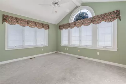 2695 Vienna Estates Drive, Miamisburg, OH 45459 - Photo 11