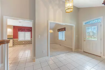 2695 Vienna Estates Drive, Miamisburg, OH 45459 - Photo 3