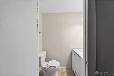 2100 S Smithville Road, Dayton, OH 45420 - Photo 21