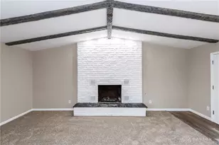 6850 Locustview Dr, Huber Heights, OH 45424 - Photo 13