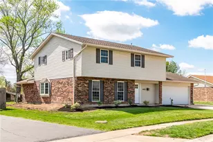 6850 Locustview Dr, Huber Heights, OH 45424 - Photo 1