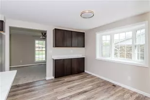 6850 Locustview Dr, Huber Heights, OH 45424 - Photo 17