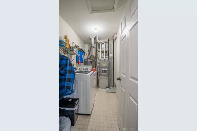 8647 Deer Haven Street, Huber Heights, OH 45424 - Photo 9