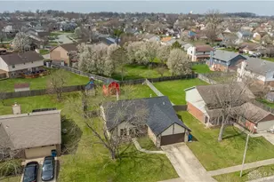 8647 Deer Haven St, Huber Heights, OH 45424 - Photo 25