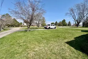 3079 Rocky Point Rd, Springfield, OH 45502 - Photo 3