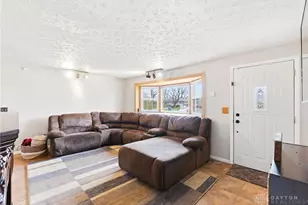 5171 Fishburg Rd, Huber Heights, OH 45424 - Photo 9