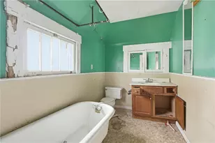 136 N Spring St, Wilmington, OH 45177 - Photo 9