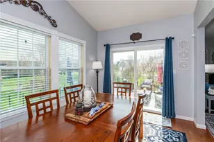 1563 N Wood Creek Dr, Clearcreek Twp, OH 45458 - Photo 11